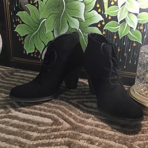 Mia heeled booties